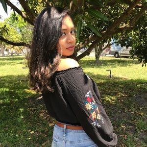 💄💋 Hi! I’m Ash, and welcome to my store! ☺️👠👜